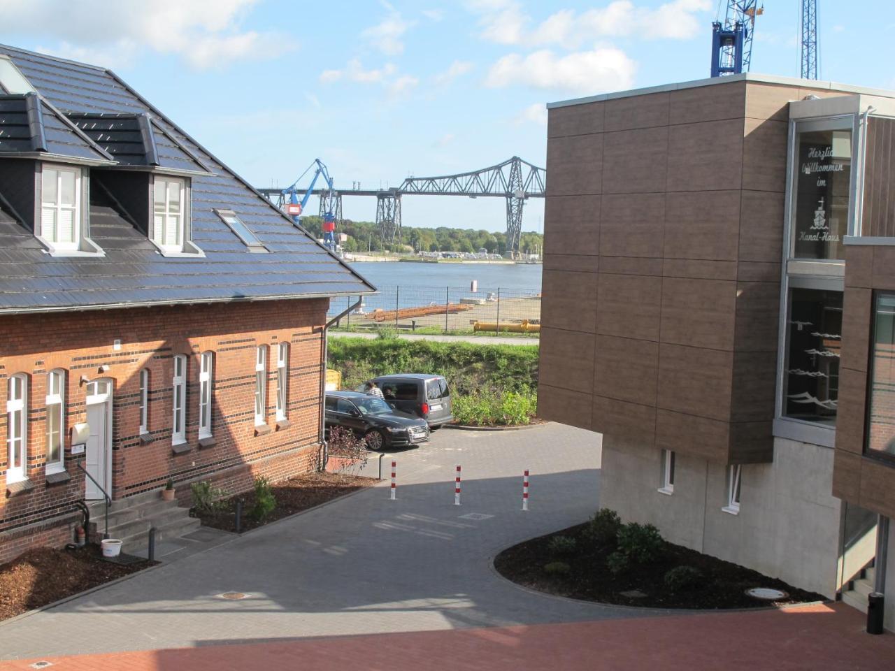Kanal-Haus "Das Gaestehaus Direkt Am Nok" Osterrönfeld المظهر الخارجي الصورة